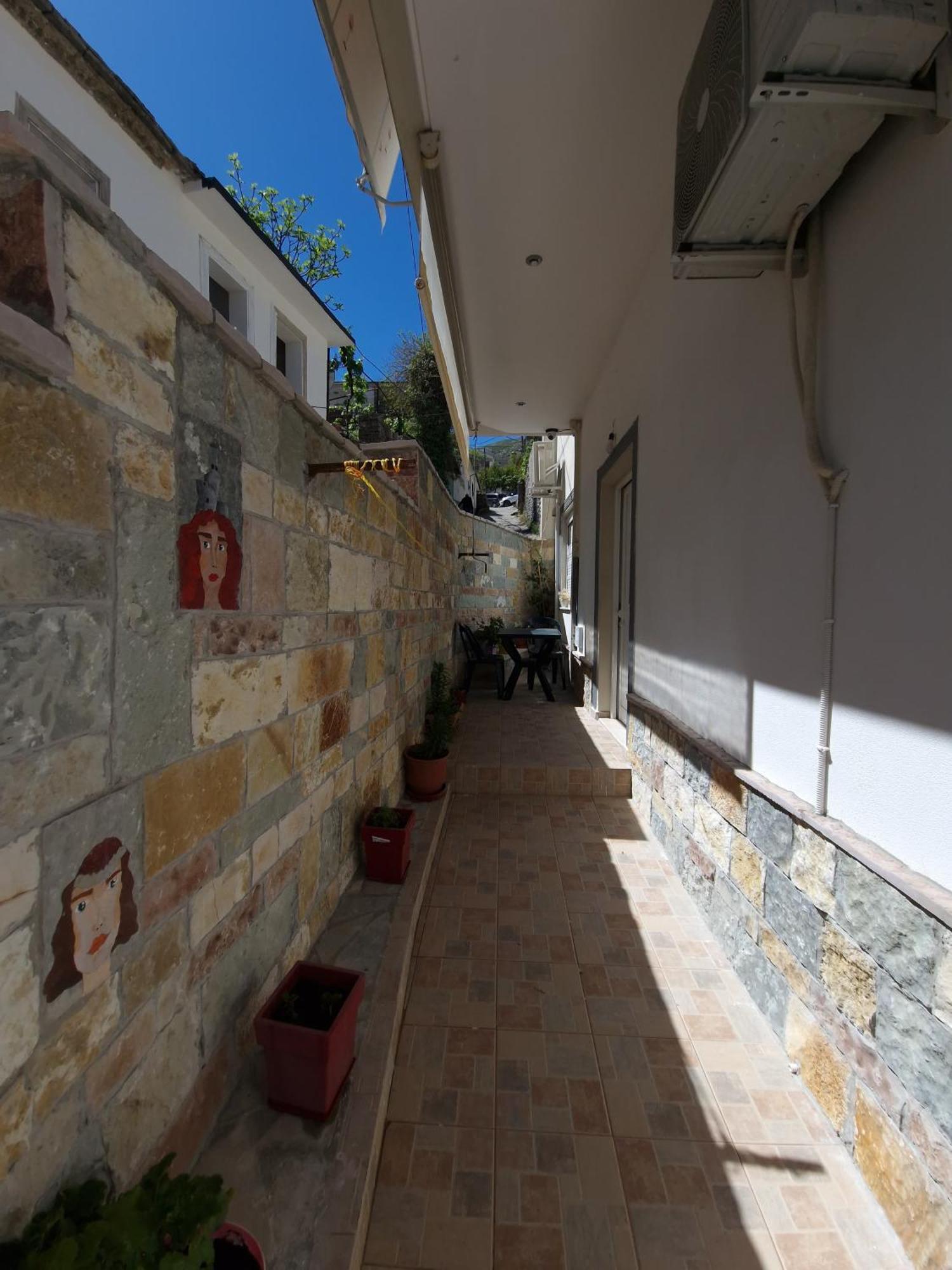 Apartment Antigona Gjirokastra Kültér fotó