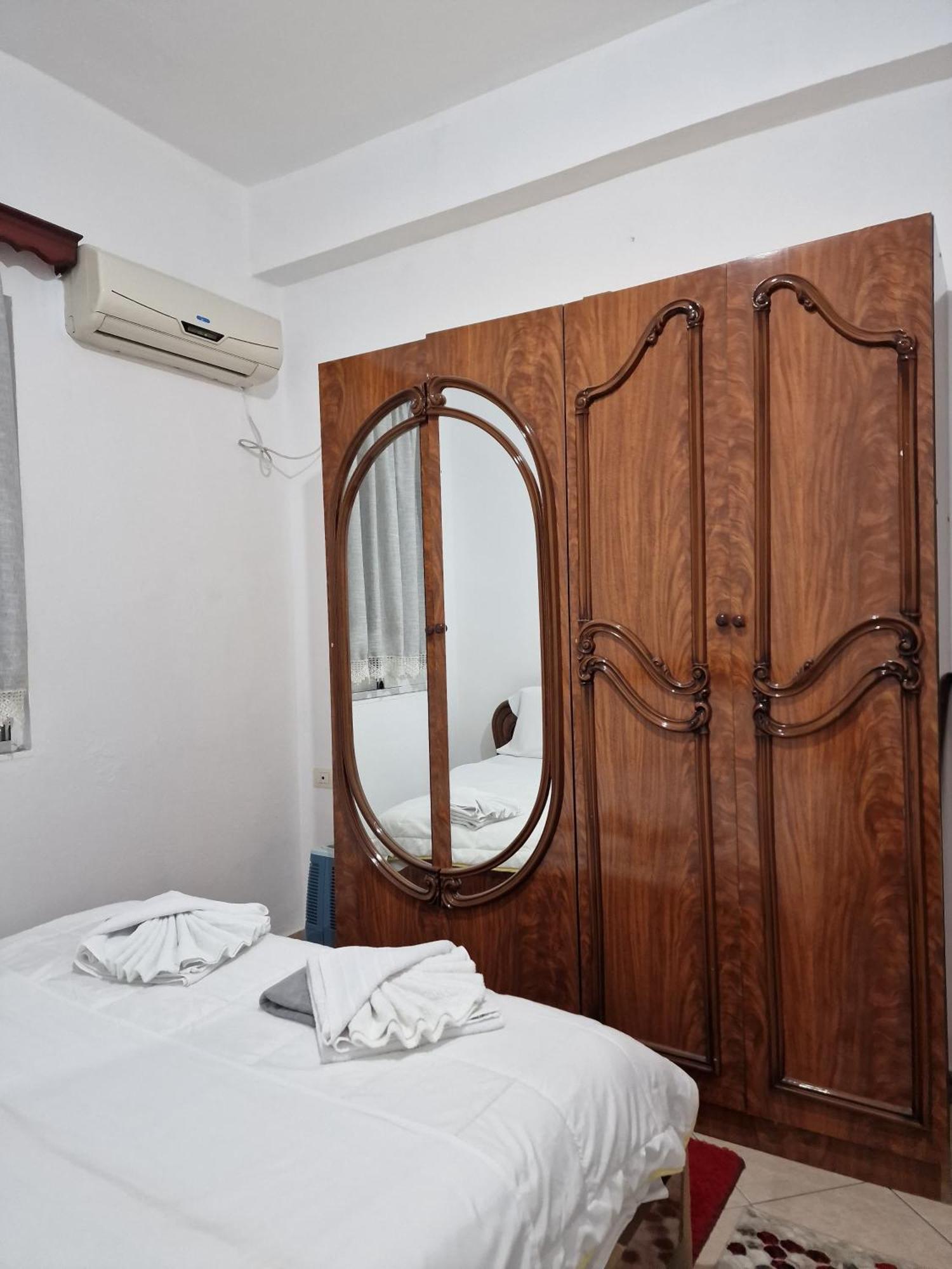 Apartment Antigona Gjirokastra Kültér fotó