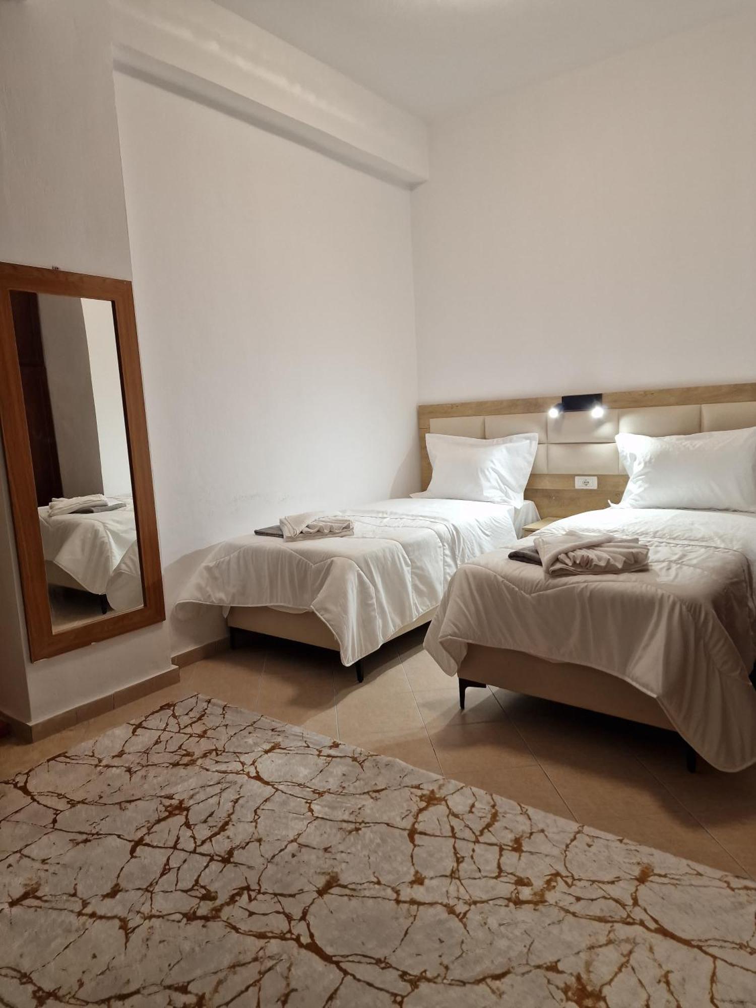 Apartment Antigona Gjirokastra Kültér fotó