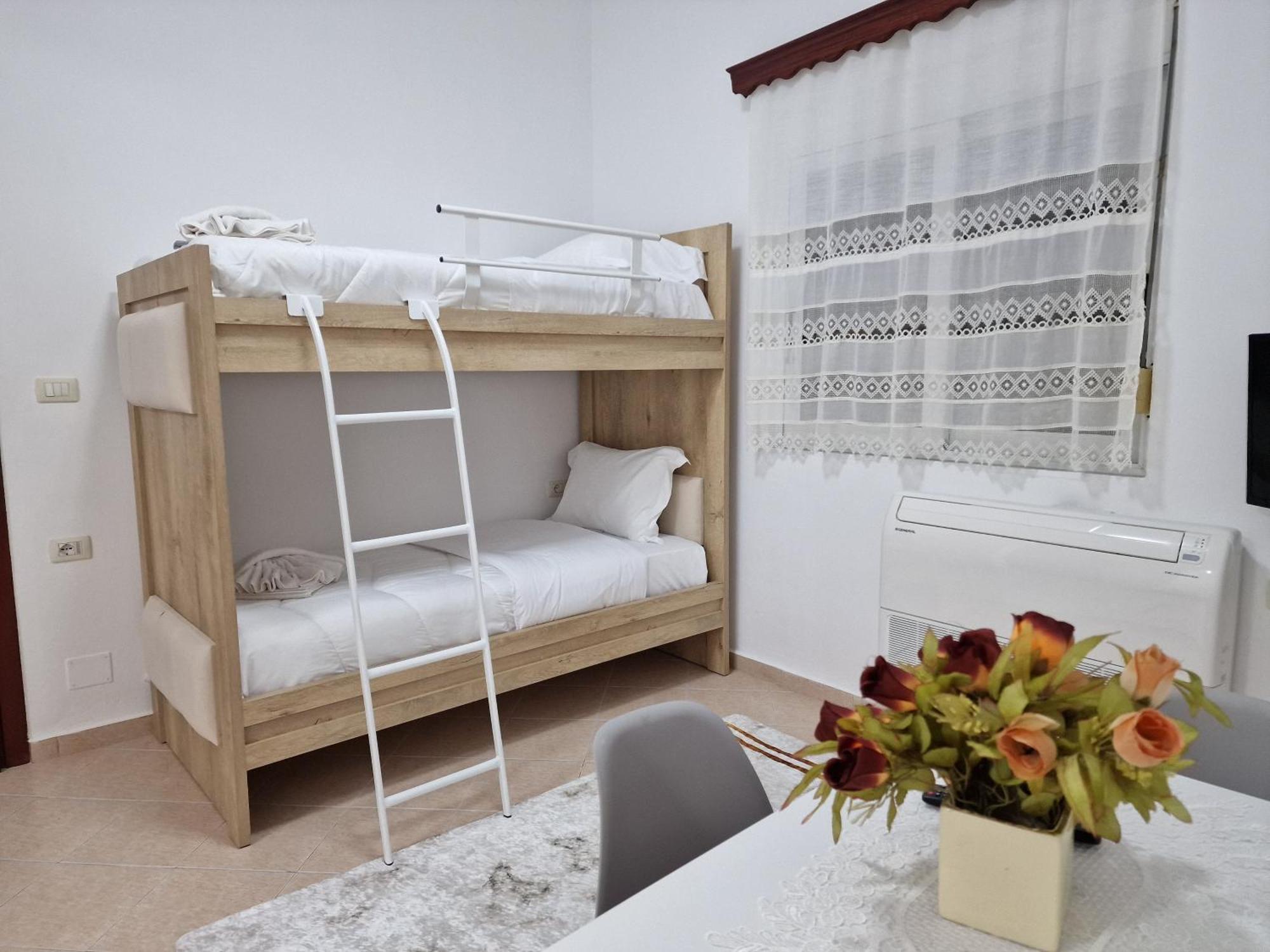 Apartment Antigona Gjirokastra Kültér fotó