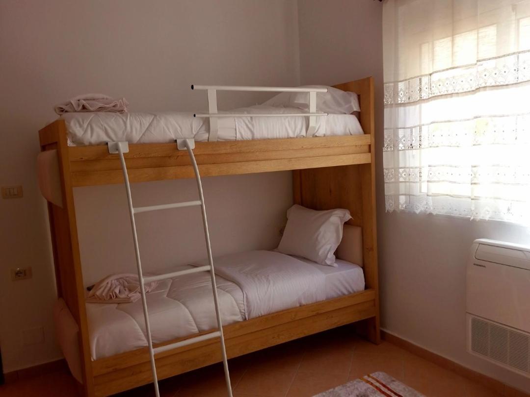 Apartment Antigona Gjirokastra Szoba fotó