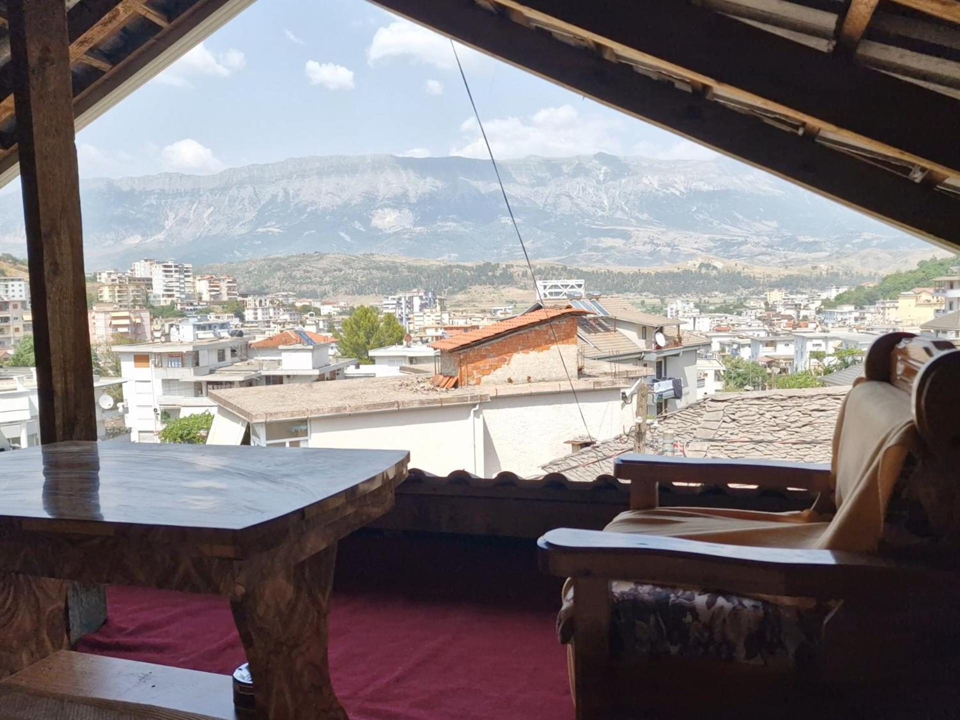 Apartment Antigona Gjirokastra Kültér fotó